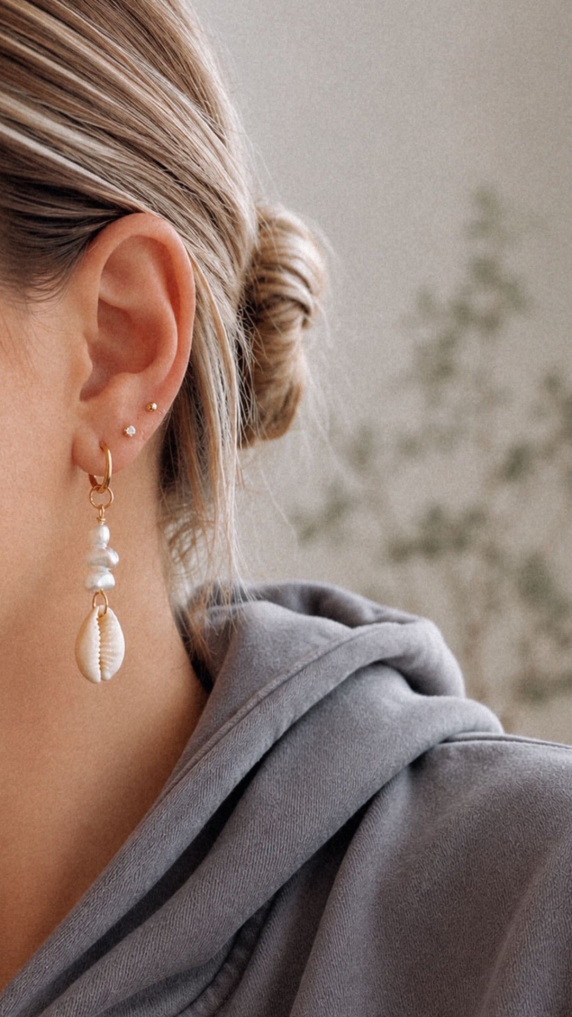 Cowrie Pearl Earrings